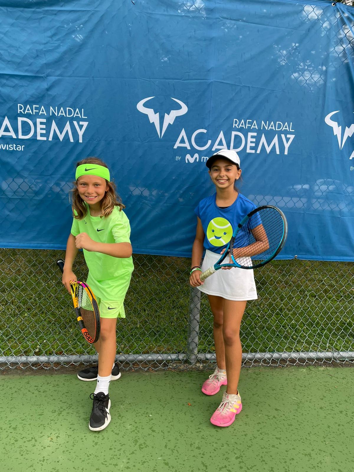 Junior players training on court