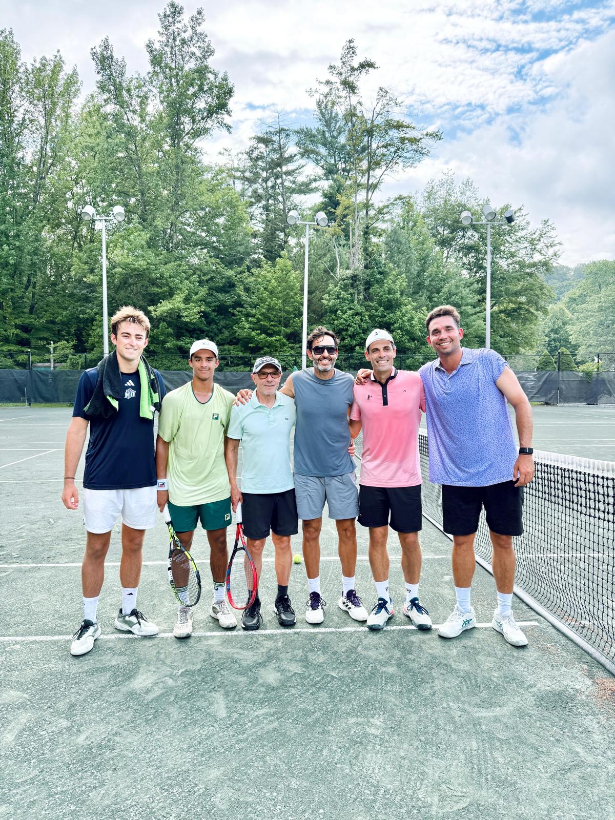 HarTru courts and academy environment